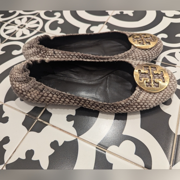 Tory Burch Reva Textured Calf Hair - Picture 4 of 10